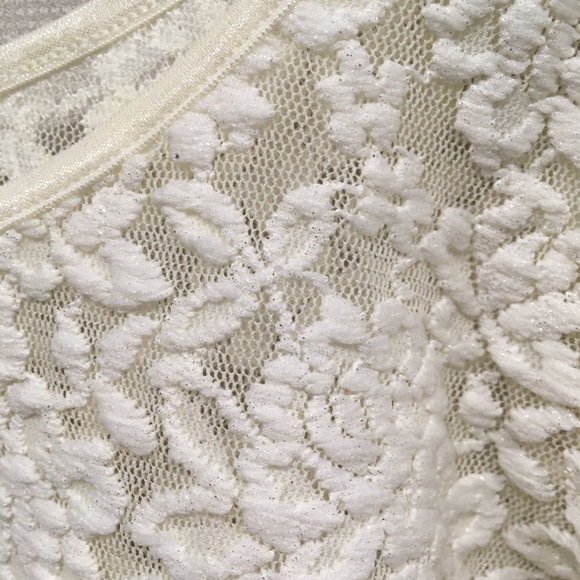 EUC Banana Republic Fancy Shirt - Picture 3 of 4